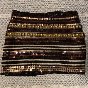 Bebe shimmery skirt